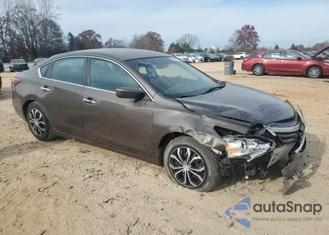 2015 Nissan Altima 2.5 z USA, uszkodzony, nr VIN 1N4AL3AP5FN875228